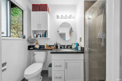 Powder Room Photo of 7 Bignall Bay, Port Moody, BC