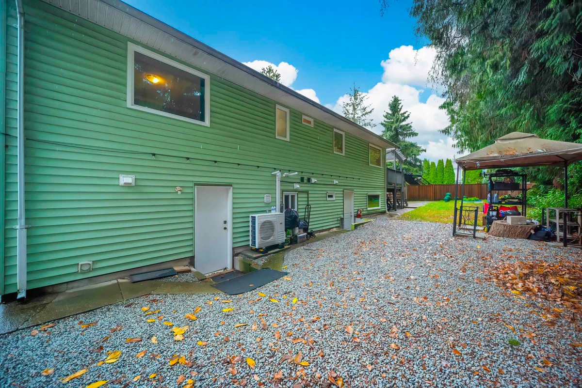 Outdoor Deck Photo of 10123 158a Street, Surrey, BC