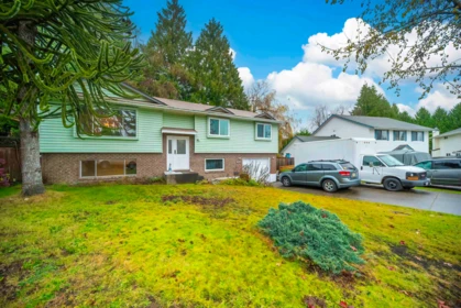 Staircase Photo of 10123 158a Street, Surrey, BC