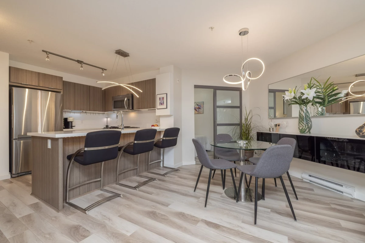 Breakfast Nook Photo of 314 3323 151 Street, Surrey, BC