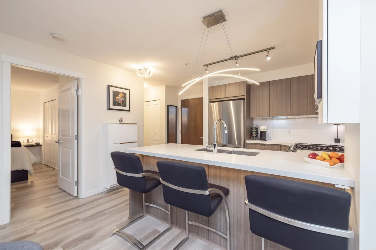 Kitchen Photo of 314 3323 151 Street, Surrey, BC