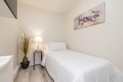 Bedroom 4 Photo of 314 3323 151 Street, Surrey, BC