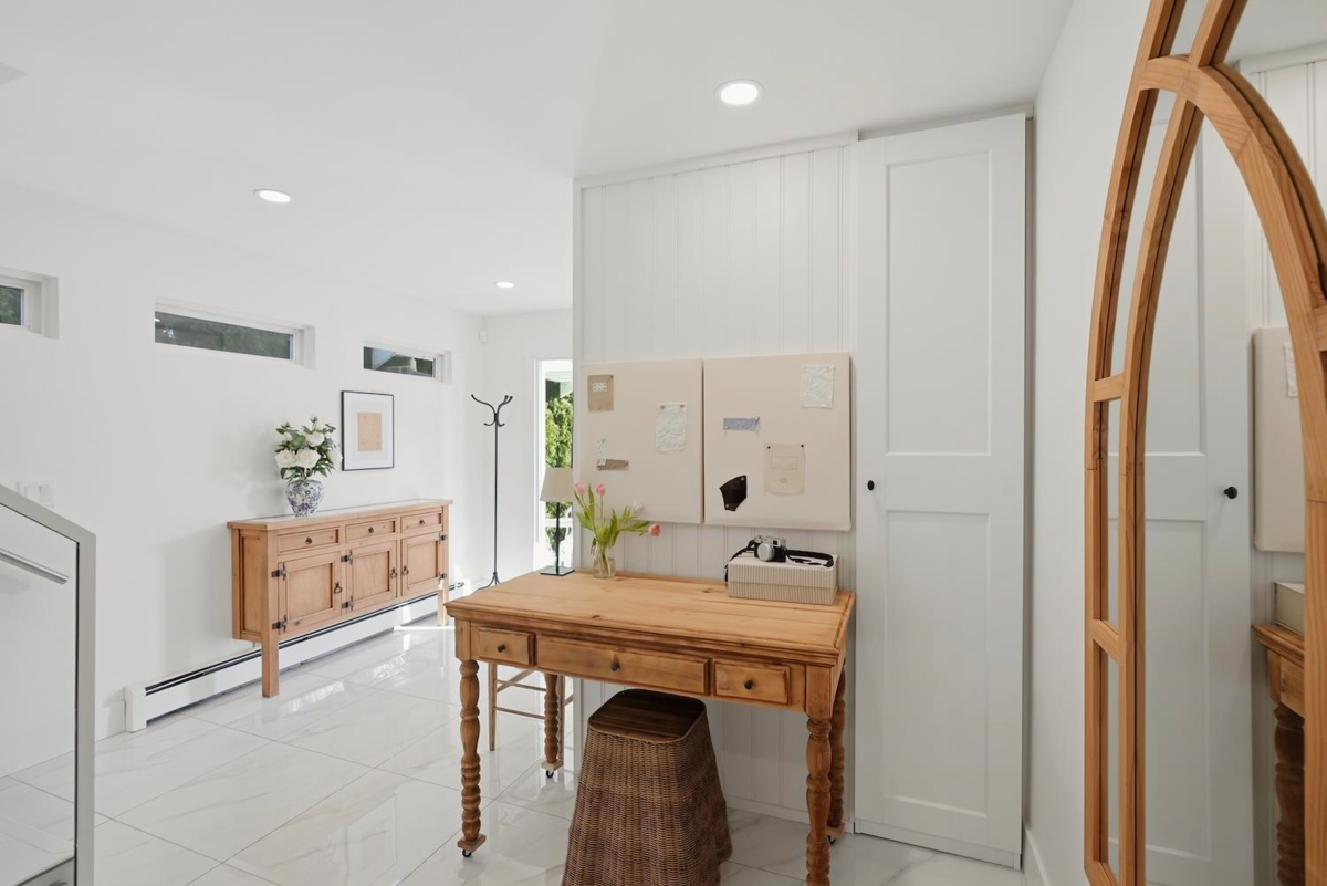 Garden / Landscaping Photo of 863 Lee Street, White Rock, BC