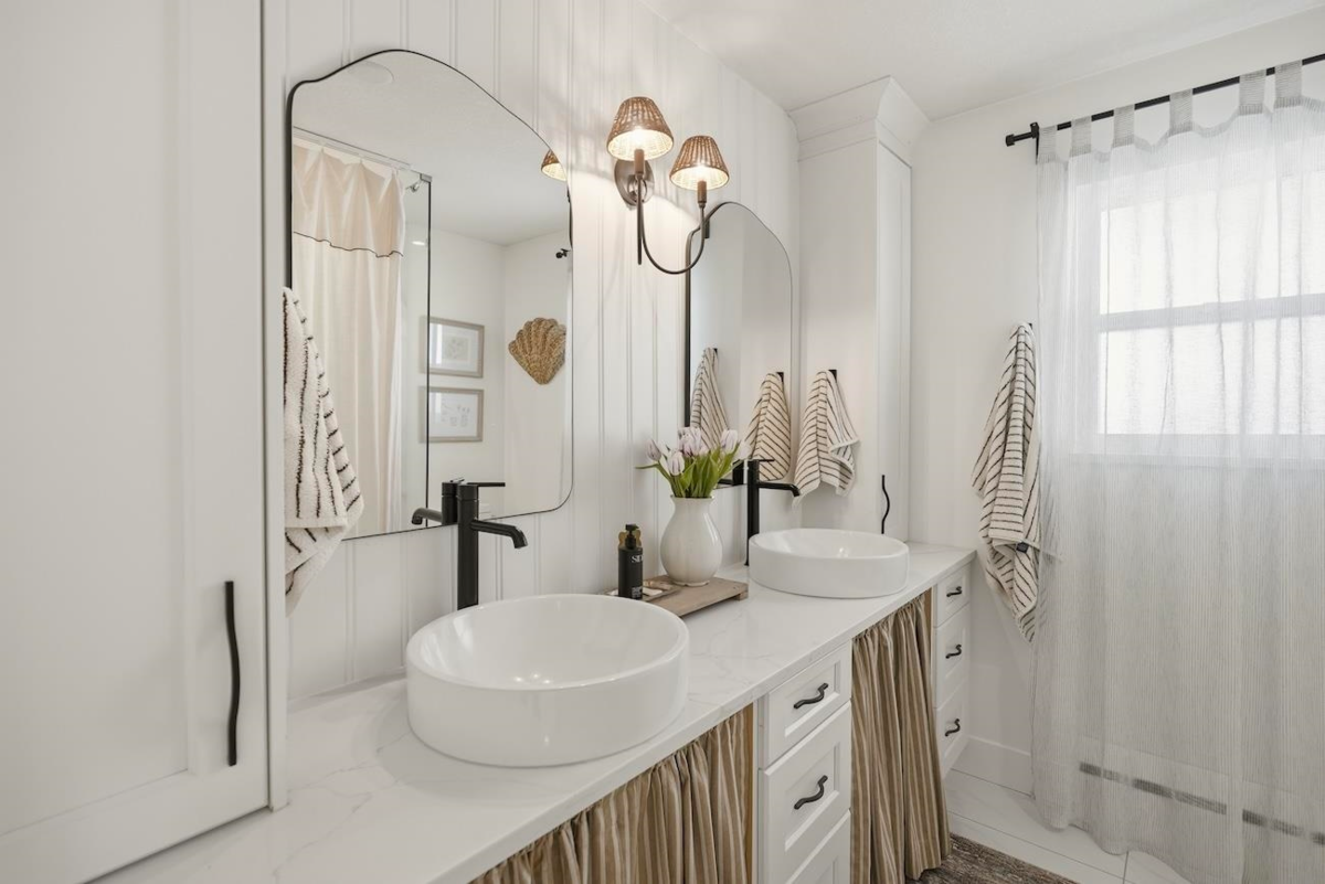 Loft / Bonus Room Photo of 863 Lee Street, White Rock, BC