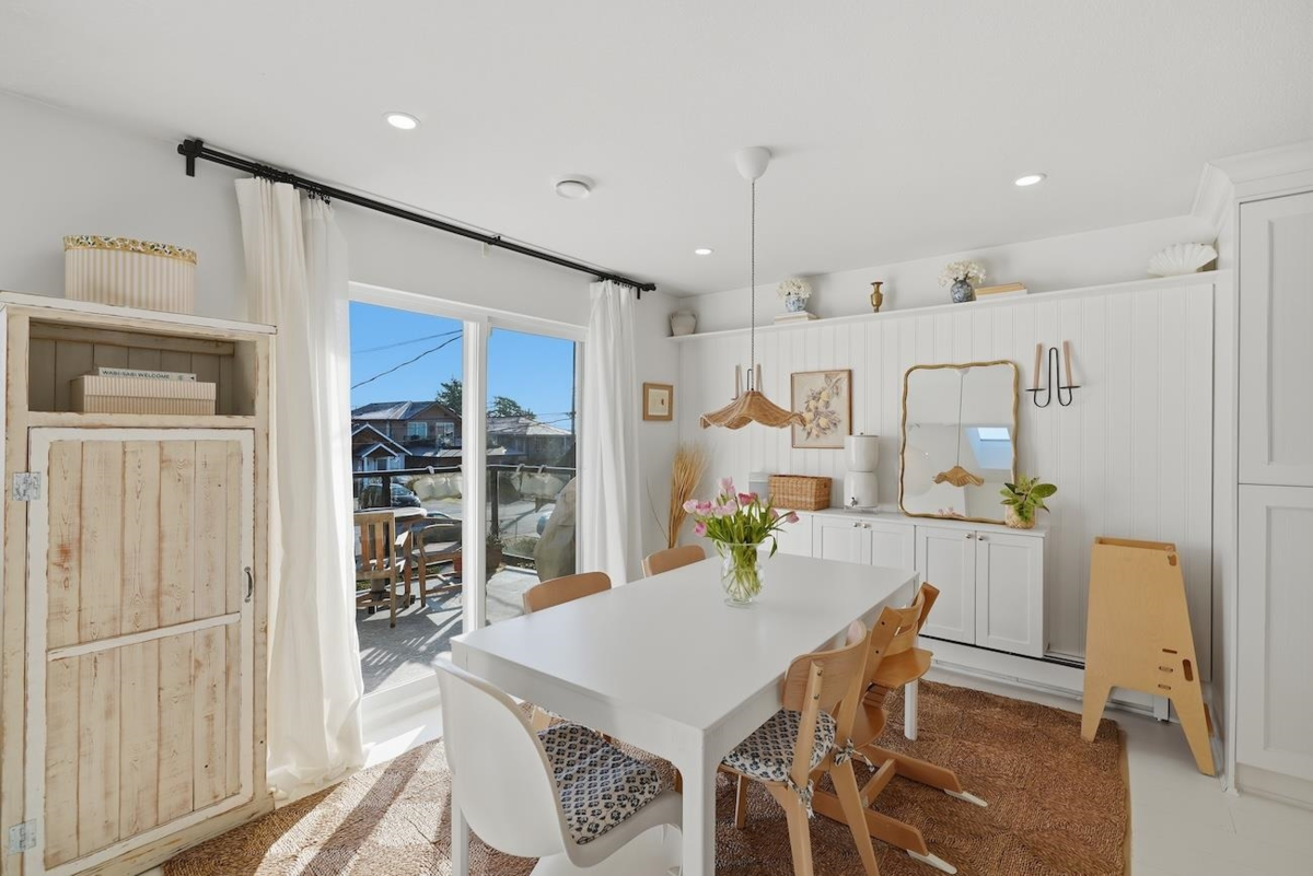 Primary Bedroom Photo of 863 Lee Street, White Rock, BC