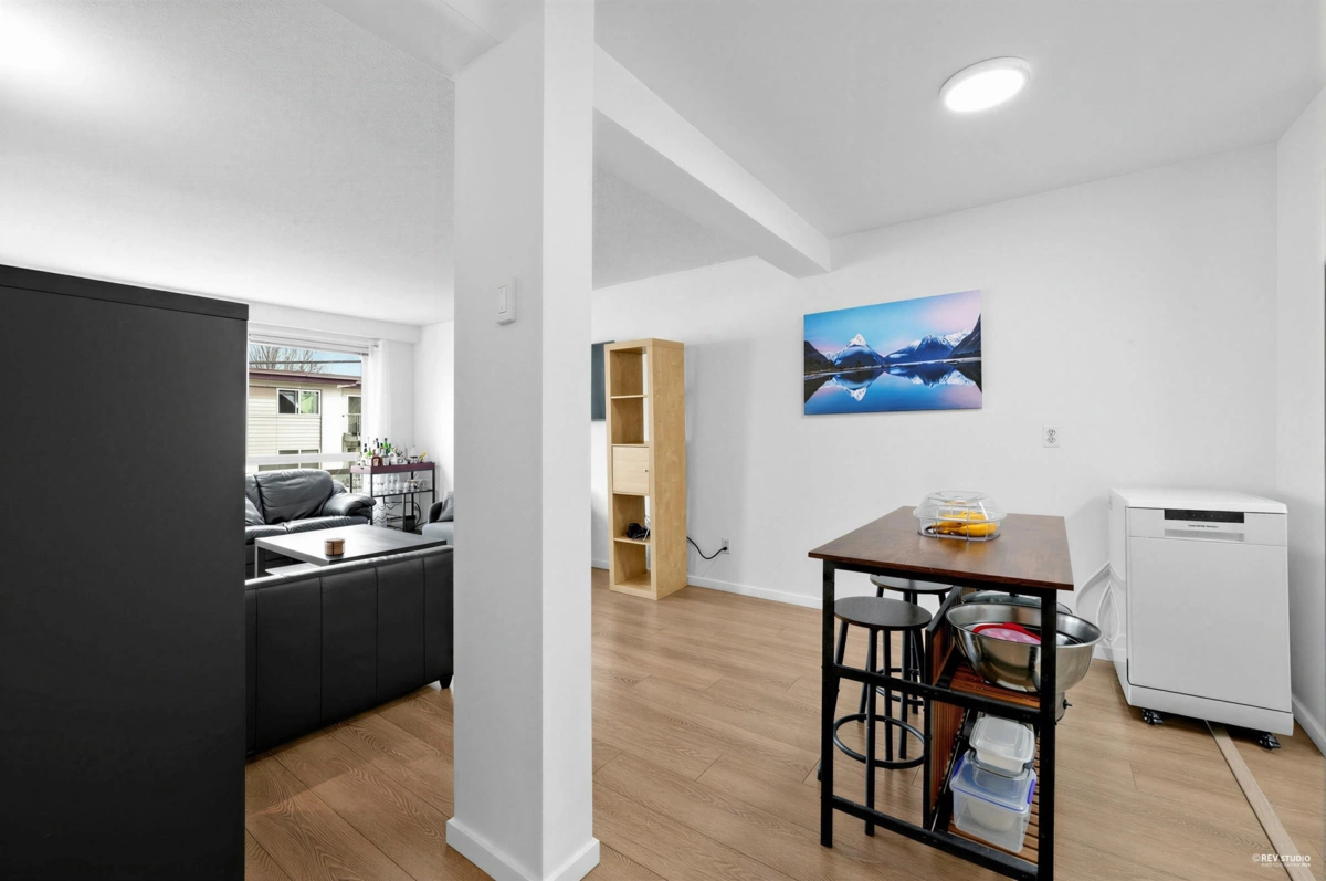 Kitchen Island Photo of 201 8680 Fremlin Street, Vancouver, BC
