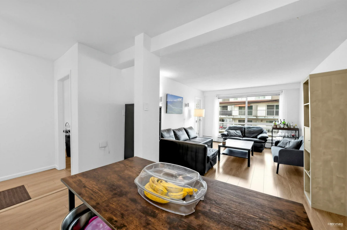 Living Room Photo of 201 8680 Fremlin Street, Vancouver, BC