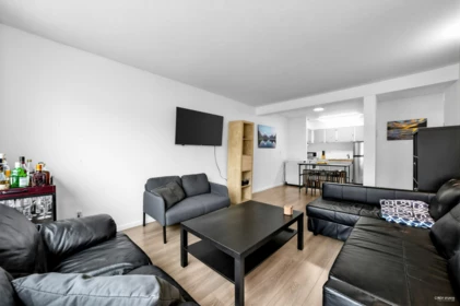 201 8680 Fremlin Street, Vancouver, BC, Marpole — 1 bed apartment/condo for sale