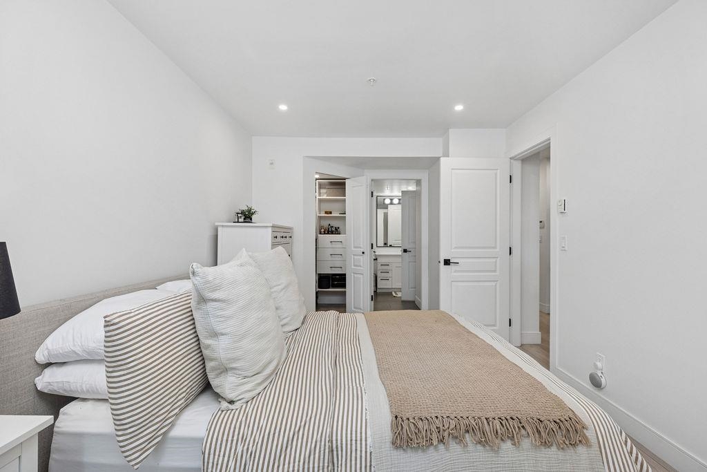 Laundry Room Photo of 232 4550 Fraser Street, Vancouver, BC