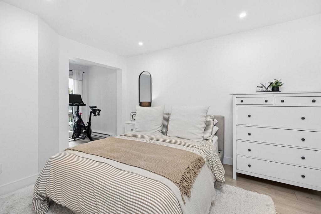 Loft / Bonus Room Photo of 232 4550 Fraser Street, Vancouver, BC