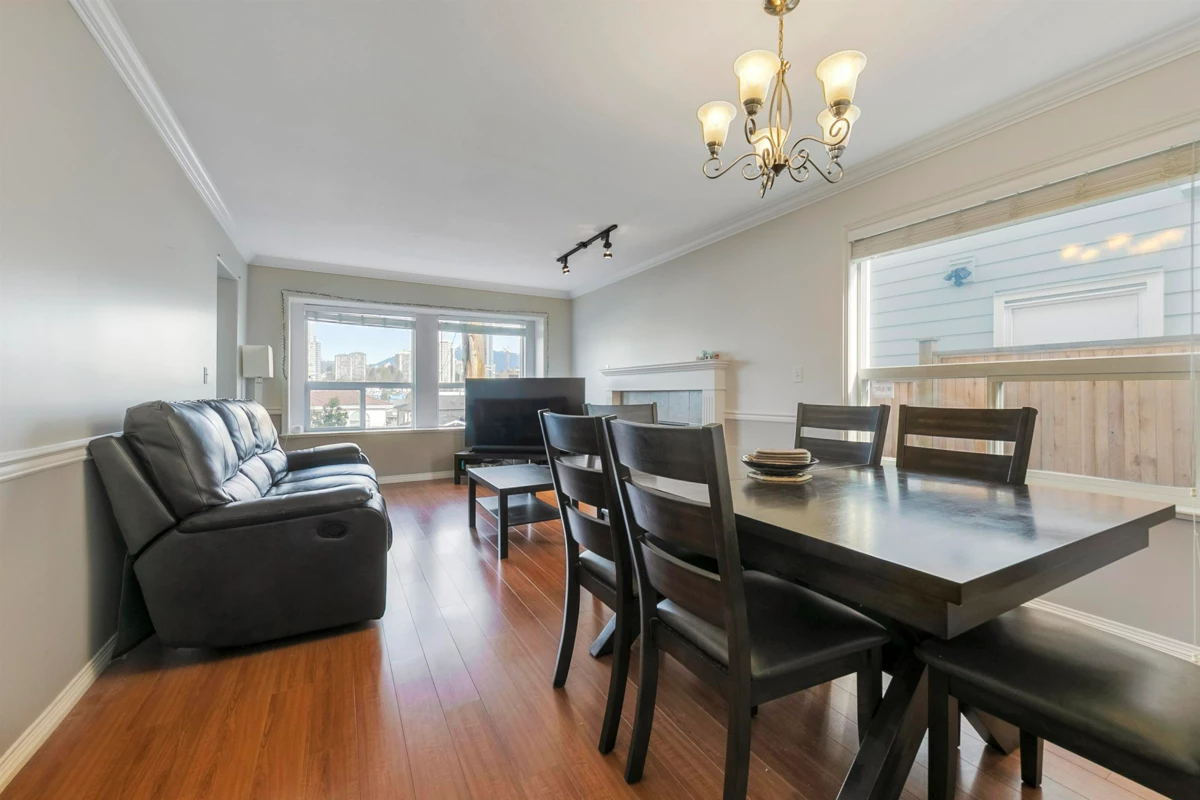 Kitchen Photo of 5056 Manor Street, Burnaby, BC