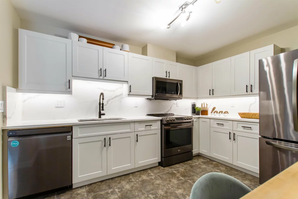 Bedroom 3 Photo of 202 1669 Grant Avenue, Port Coquitlam, BC