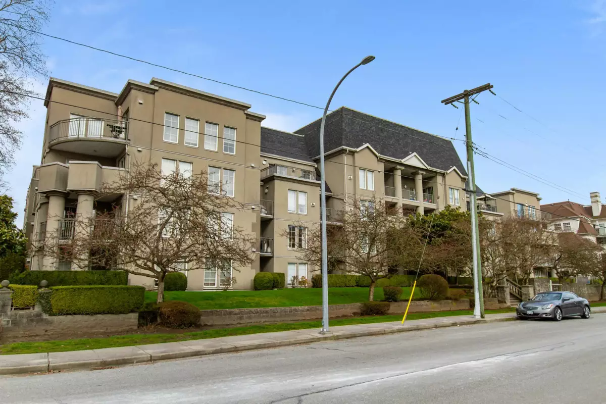 Outdoor Deck Photo of 202 1669 Grant Avenue, Port Coquitlam, BC