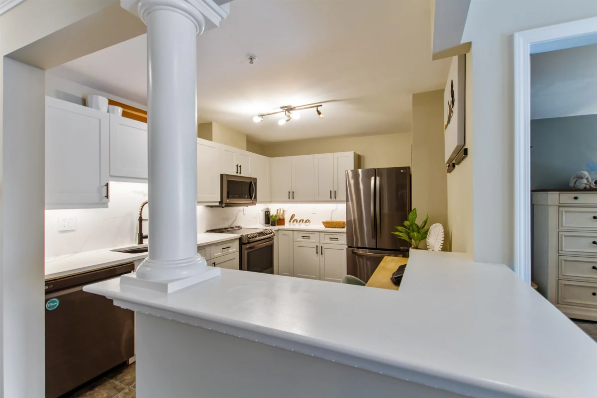 Primary Bathroom Photo of 202 1669 Grant Avenue, Port Coquitlam, BC