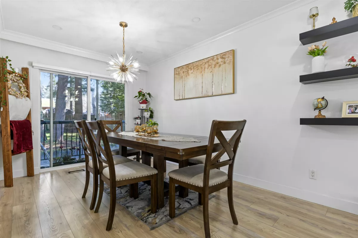 Kitchen Island Photo of 7334 111a Street, Delta, BC