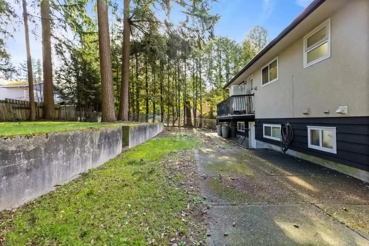 Laundry Room Photo of 7334 111a Street, Delta, BC