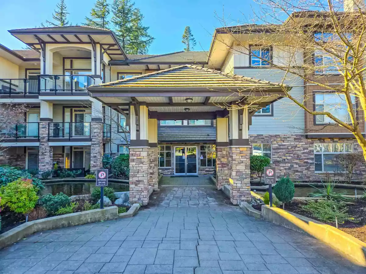 Community Amenities Photo (Clubhouse) of 305 15145 36 Avenue, Surrey, BC