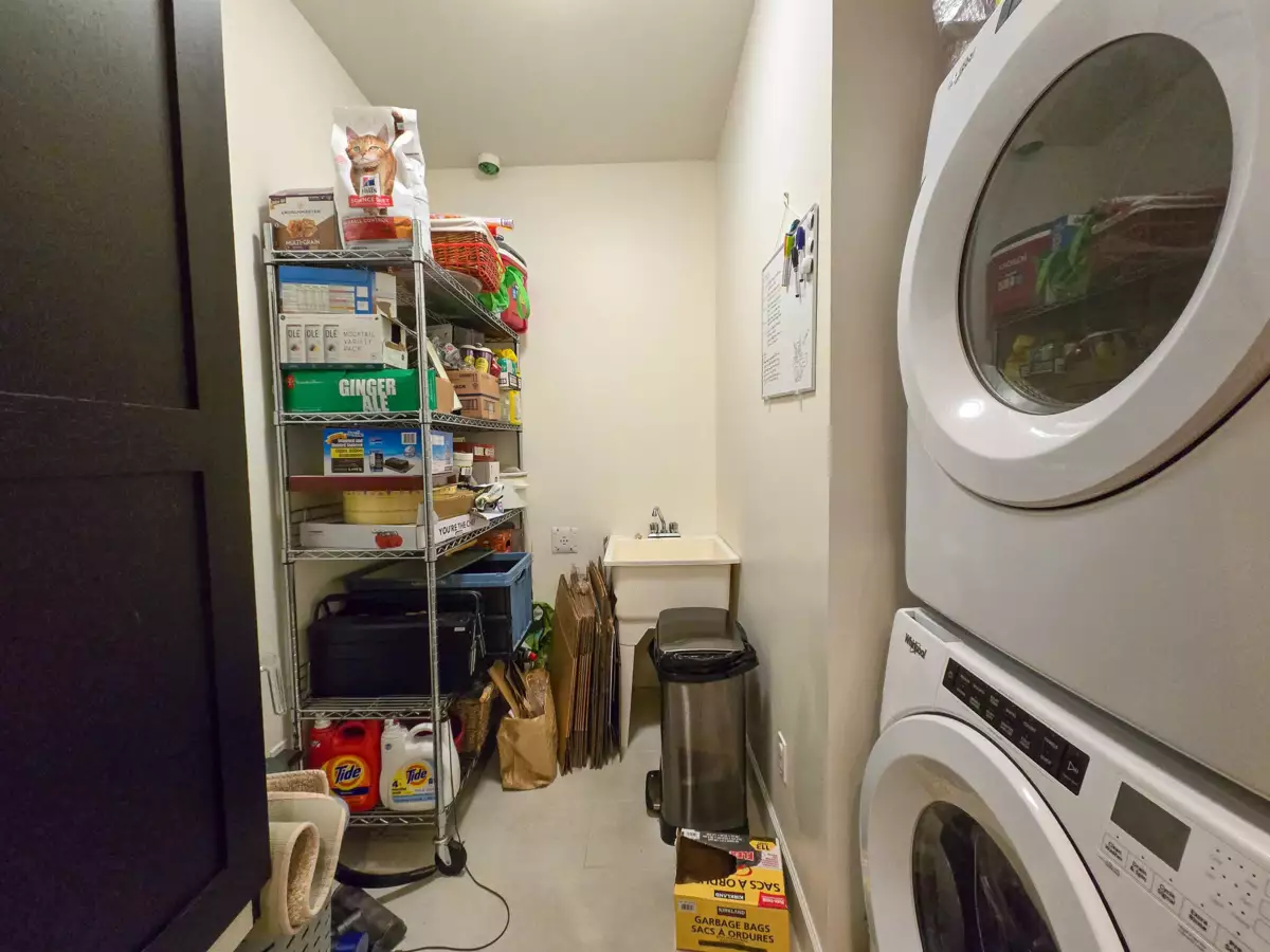 Outdoor Patio Photo of 305 15145 36 Avenue, Surrey, BC