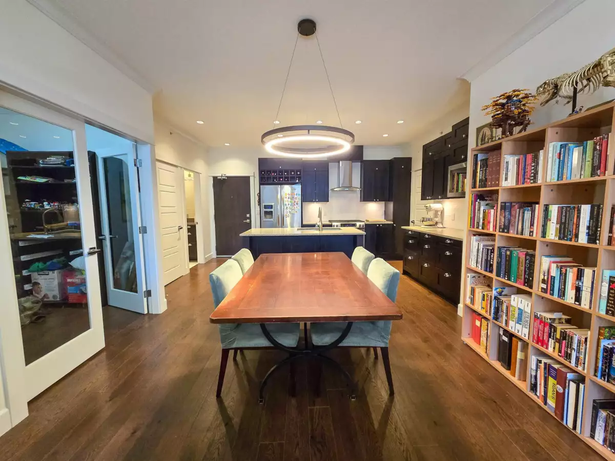 Walk-In Closet Photo of 305 15145 36 Avenue, Surrey, BC