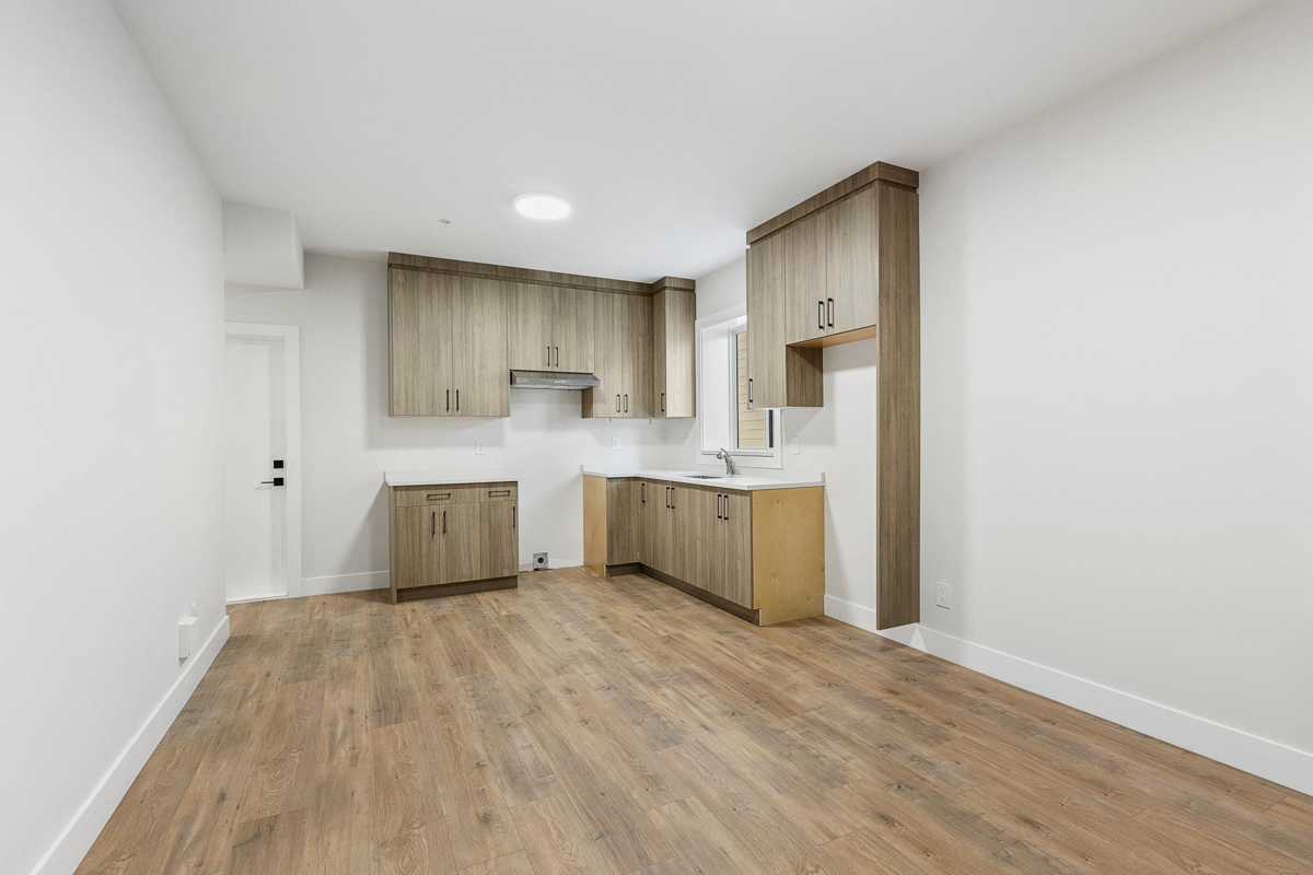 Hot Tub / Spa Photo of 46143 Crestview Drive, Chilliwack, BC