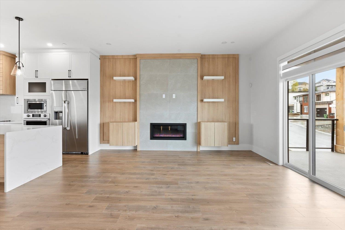 Kitchen Photo of 46143 Crestview Drive, Chilliwack, BC