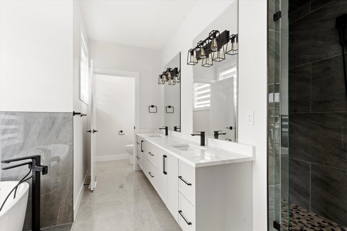 Staircase Photo of 46143 Crestview Drive, Chilliwack, BC