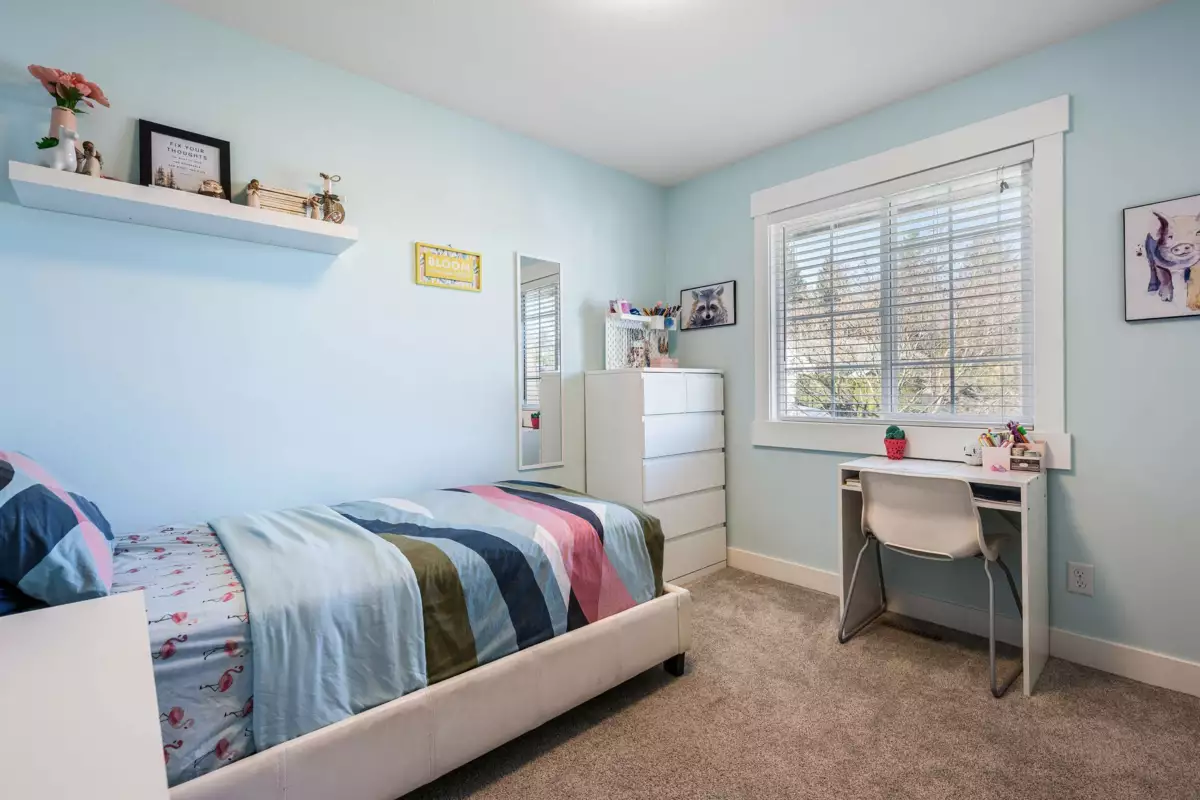 Entry Foyer Photo of 46430 Edgemont Place, Chilliwack, BC