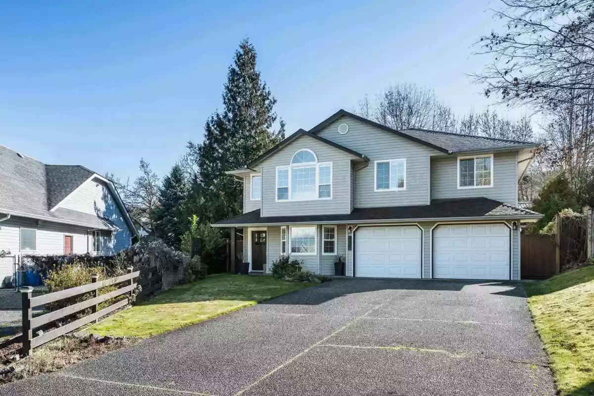 Kitchen Photo of 46430 Edgemont Place, Chilliwack, BC
