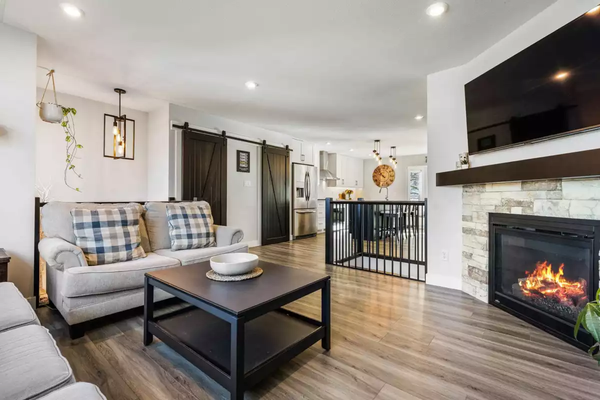 Powder Room Photo of 46430 Edgemont Place, Chilliwack, BC