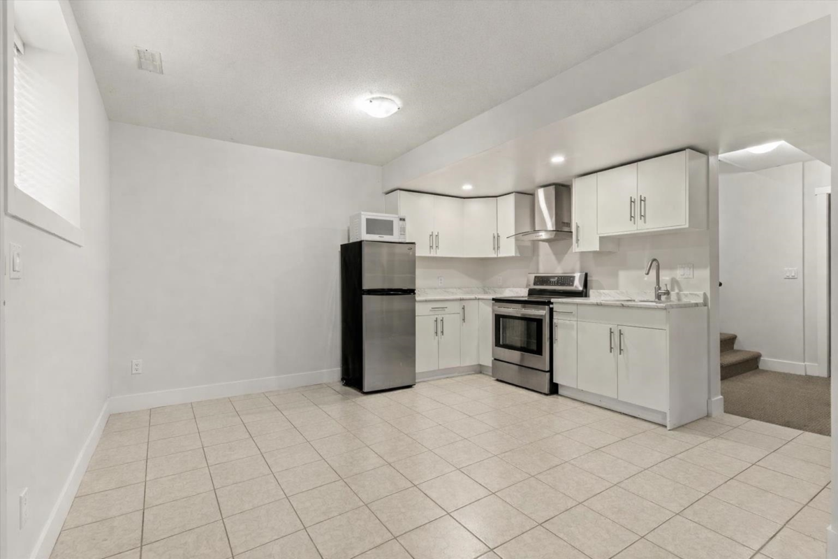 Front Yard Photo of 1 46212 Kermode Crescent, Chilliwack, BC