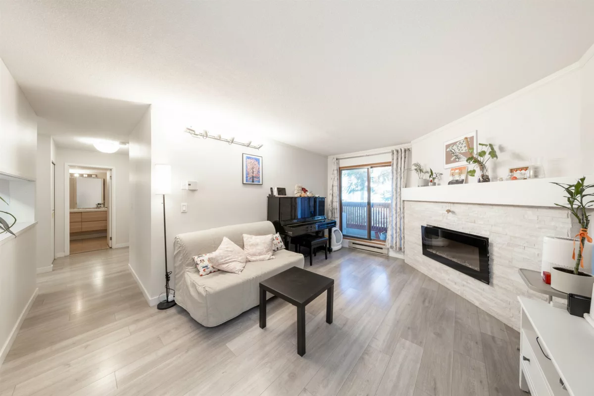 Breakfast Nook Photo of 136 7651 Minoru Boulevard, Richmond, BC