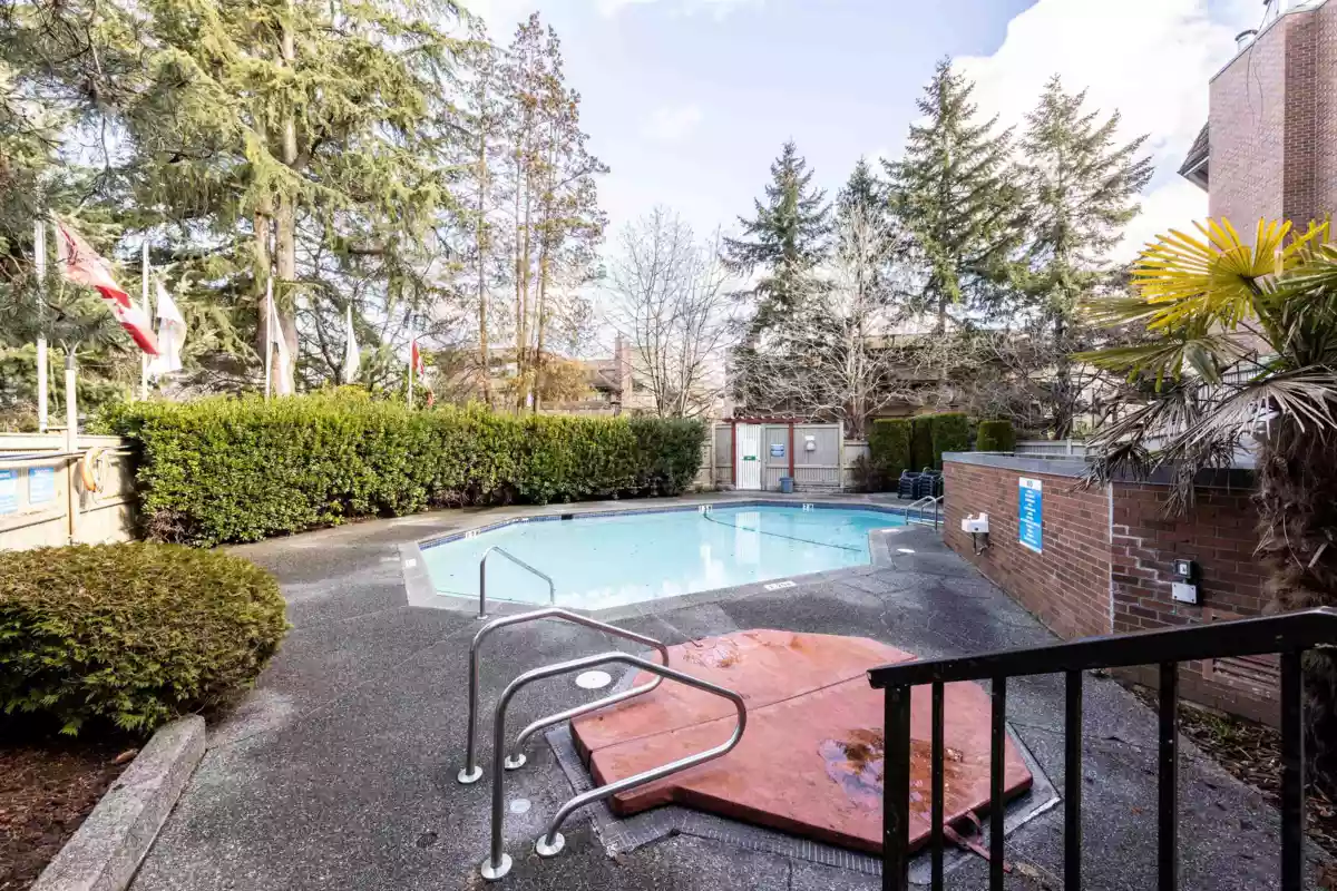 Front Yard Photo of 136 7651 Minoru Boulevard, Richmond, BC