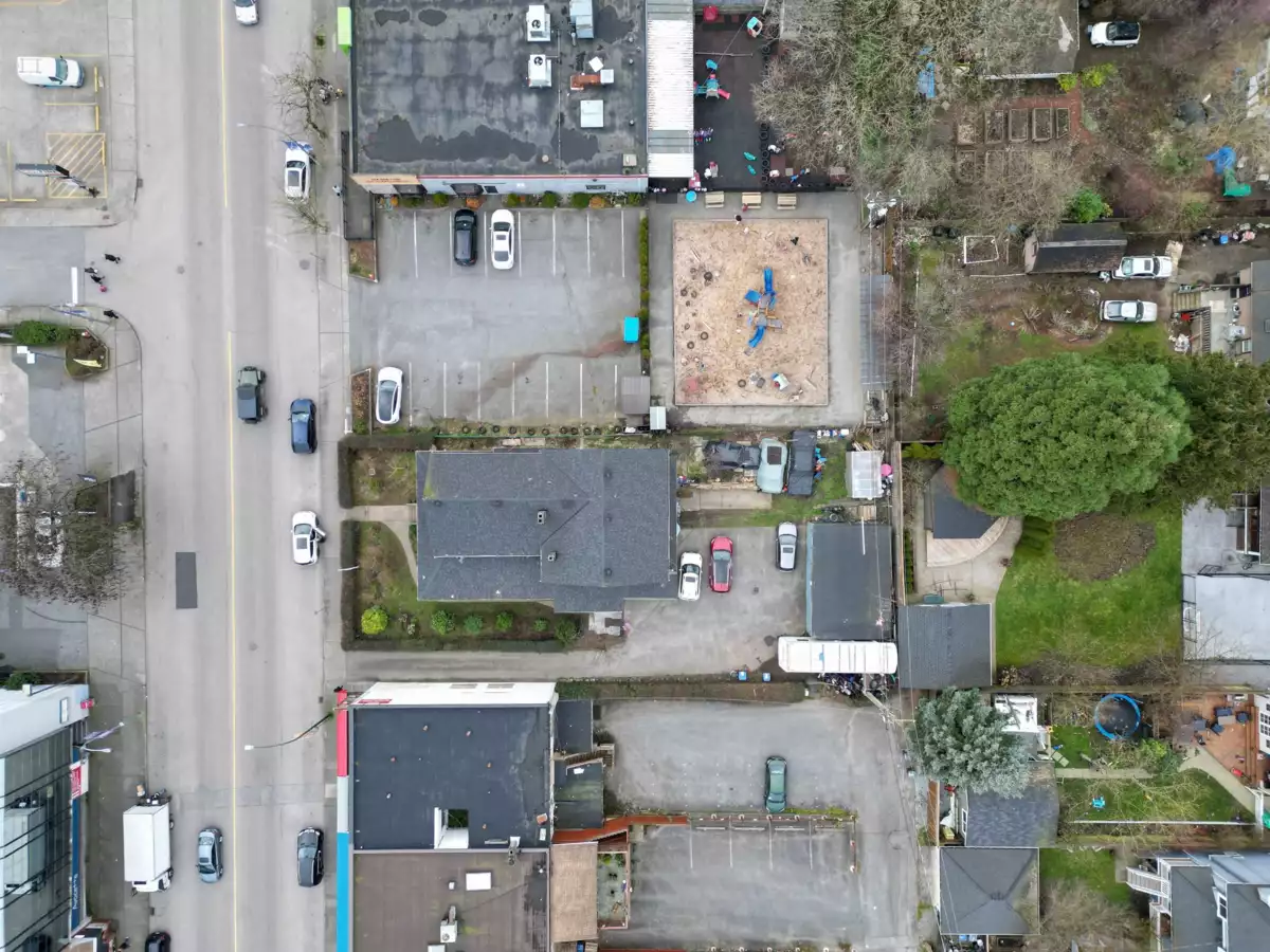 Primary Bedroom Photo of 423 Sixth Street, New Westminster, BC