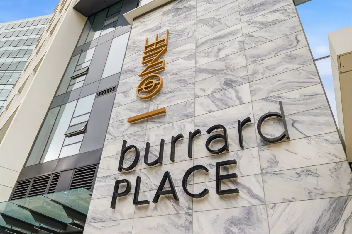 Living Room Photo of 1001 1289 Hornby Street, Vancouver, BC