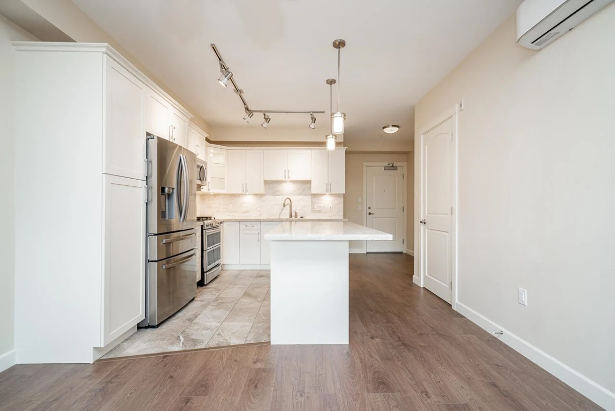 Kitchen Photo of 210 14588 Mcdougall Drive, White Rock, BC