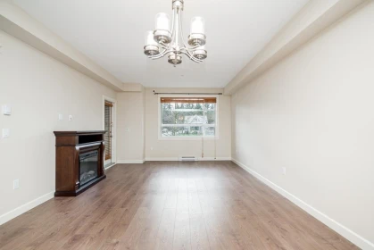 Primary Bedroom Photo of 210 14588 Mcdougall Drive, White Rock, BC