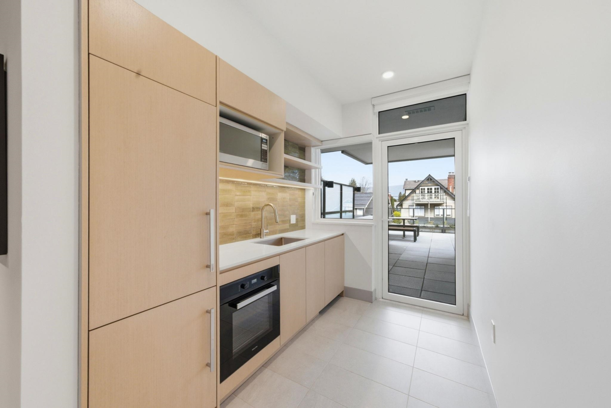 Basement Recreation Room Photo of 311 2803 W 4th Avenue, Vancouver, BC