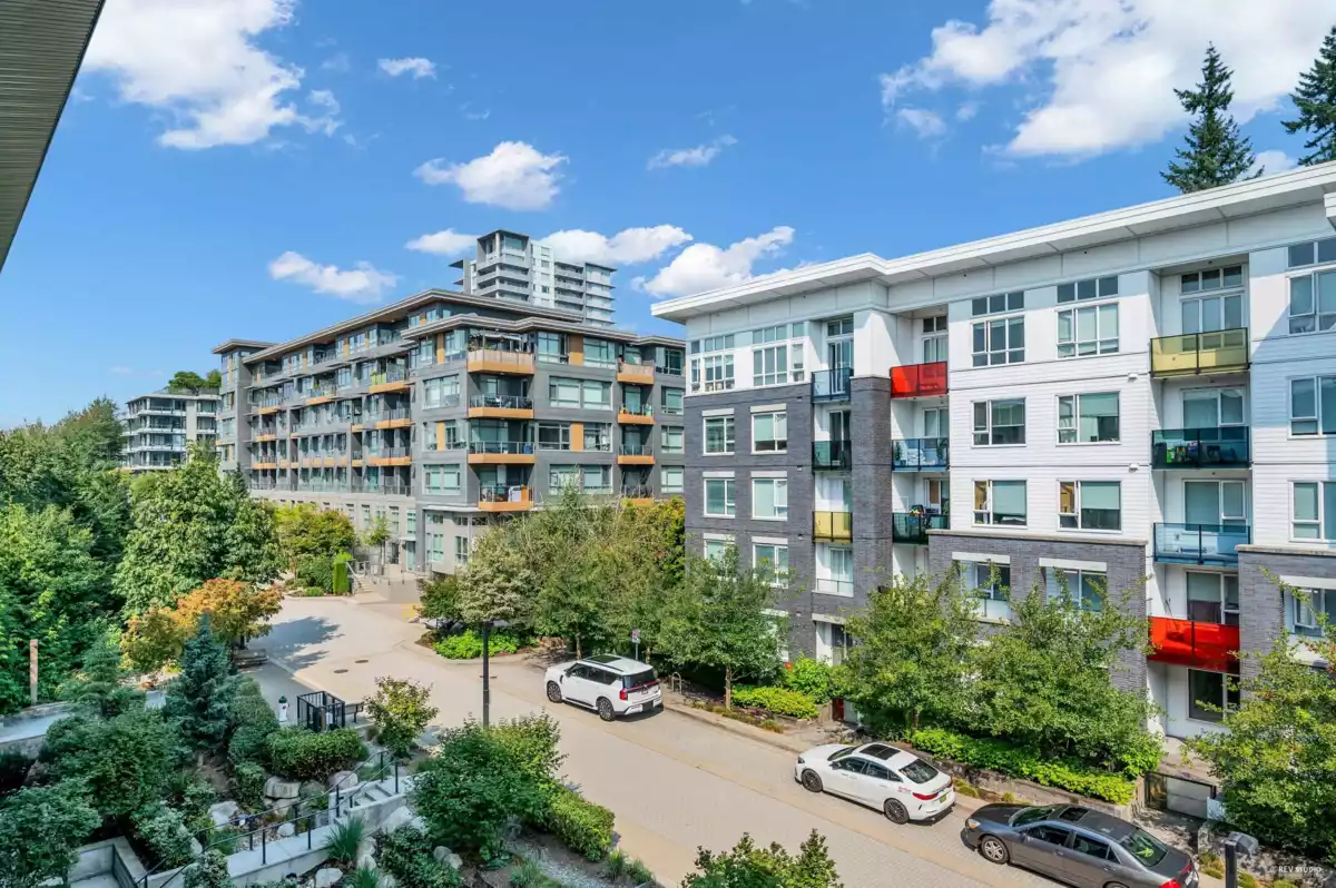 Guest Bathroom Photo of 402 9228 Slopes Mews, Burnaby, BC