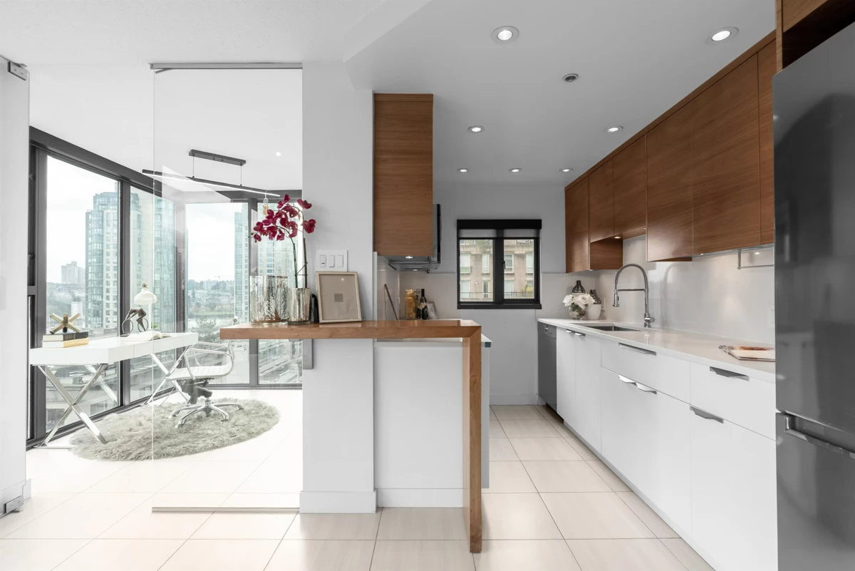 Breakfast Nook Photo of 1001 1155 Homer Street, Vancouver, BC