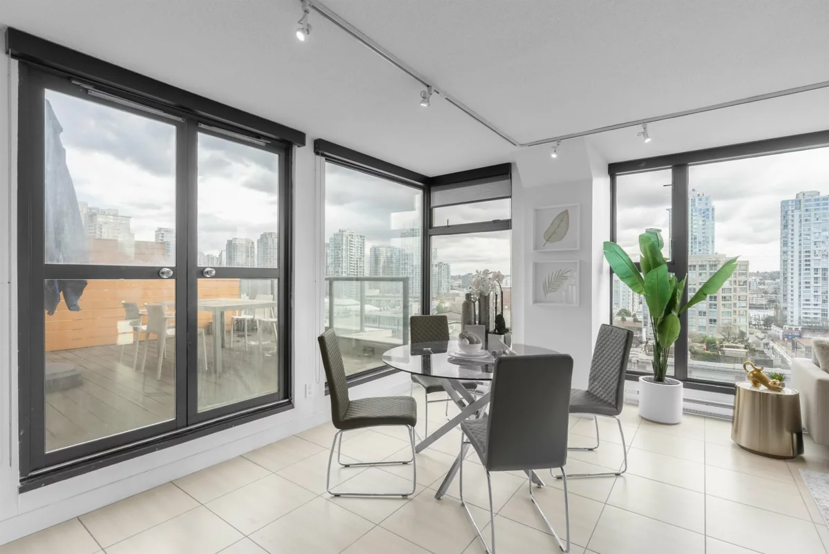 Kitchen Photo of 1001 1155 Homer Street, Vancouver, BC