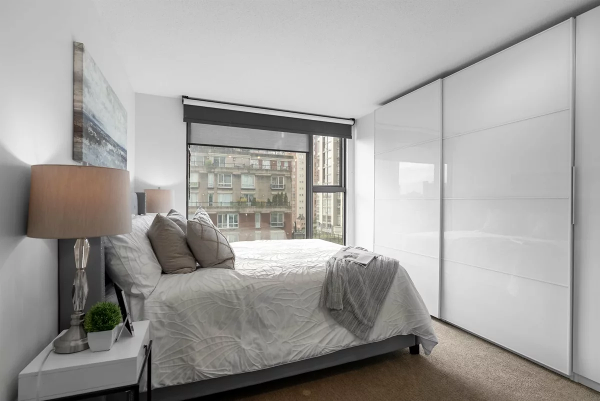 Walk-In Closet Photo of 1001 1155 Homer Street, Vancouver, BC