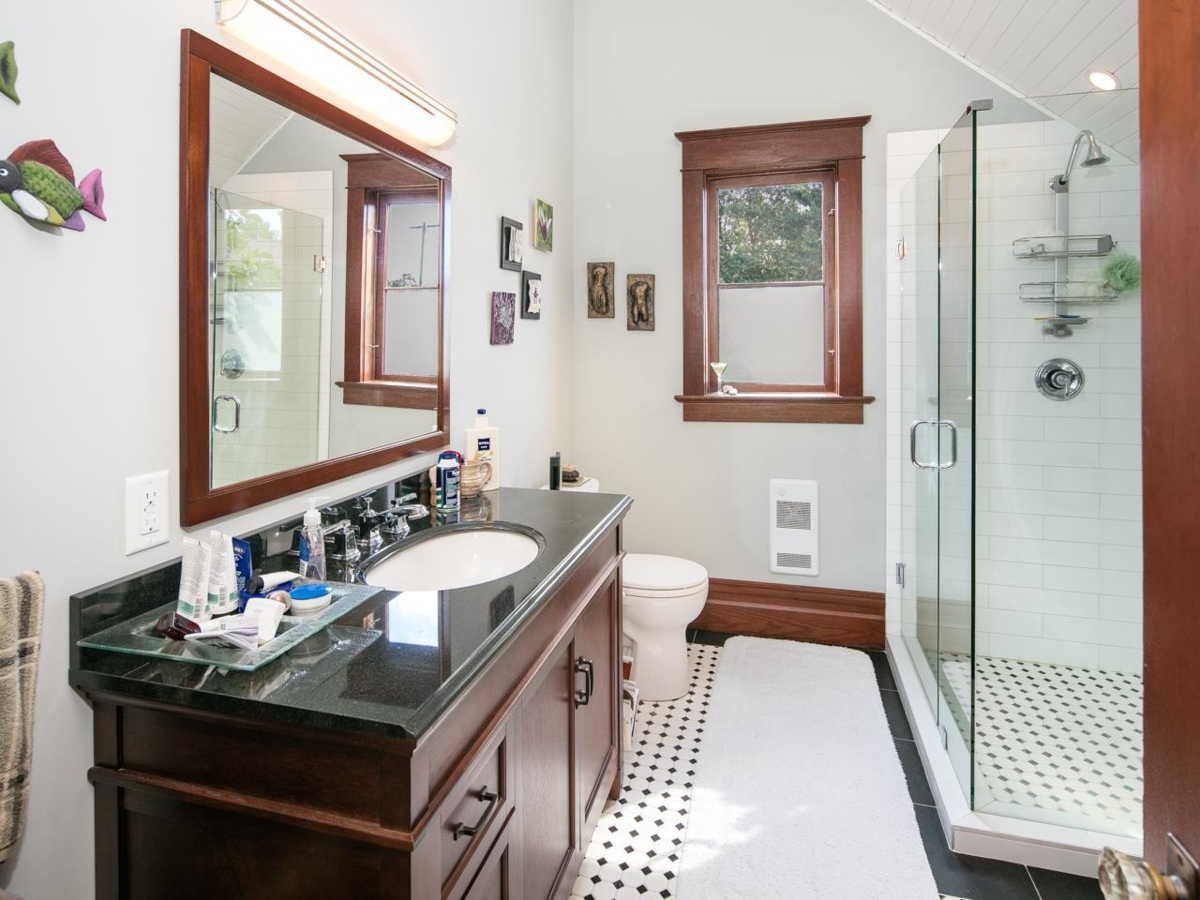 Bedroom 3 Photo of 795 Keefer Street, Vancouver, BC