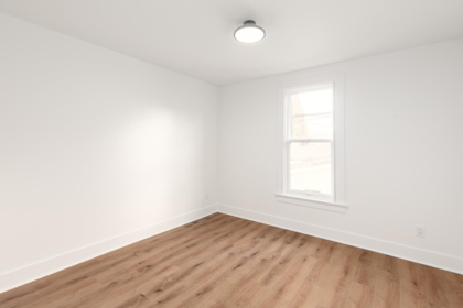 Walk-In Closet Photo of 795 Keefer Street, Vancouver, BC