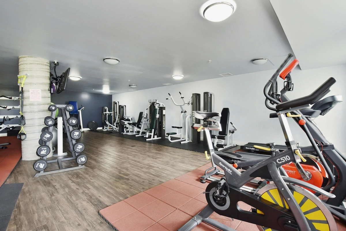Entry Foyer Photo of 411 2242 Whatcom Road, Abbotsford, BC