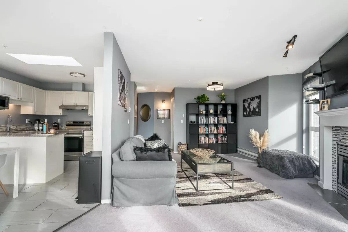 Breakfast Nook Photo of 409 20245 53 Avenue, Langley, BC