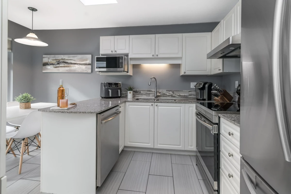 Dining Area Photo of 409 20245 53 Avenue, Langley, BC