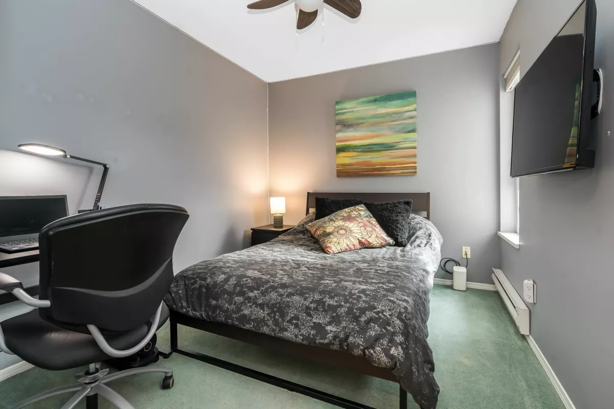 Guest Bathroom Photo of 409 20245 53 Avenue, Langley, BC