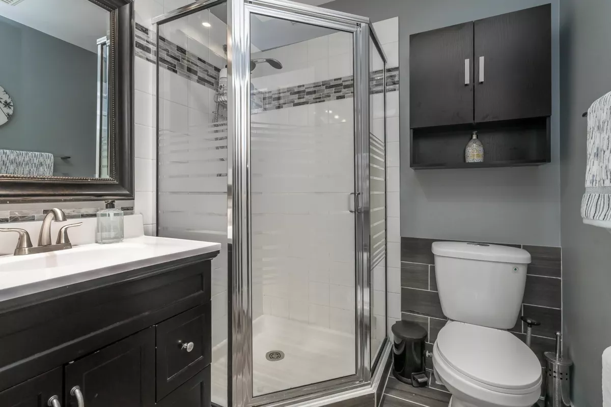 Powder Room Photo of 409 20245 53 Avenue, Langley, BC