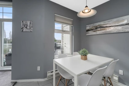 Kitchen Island Photo of 409 20245 53 Avenue, Langley, BC