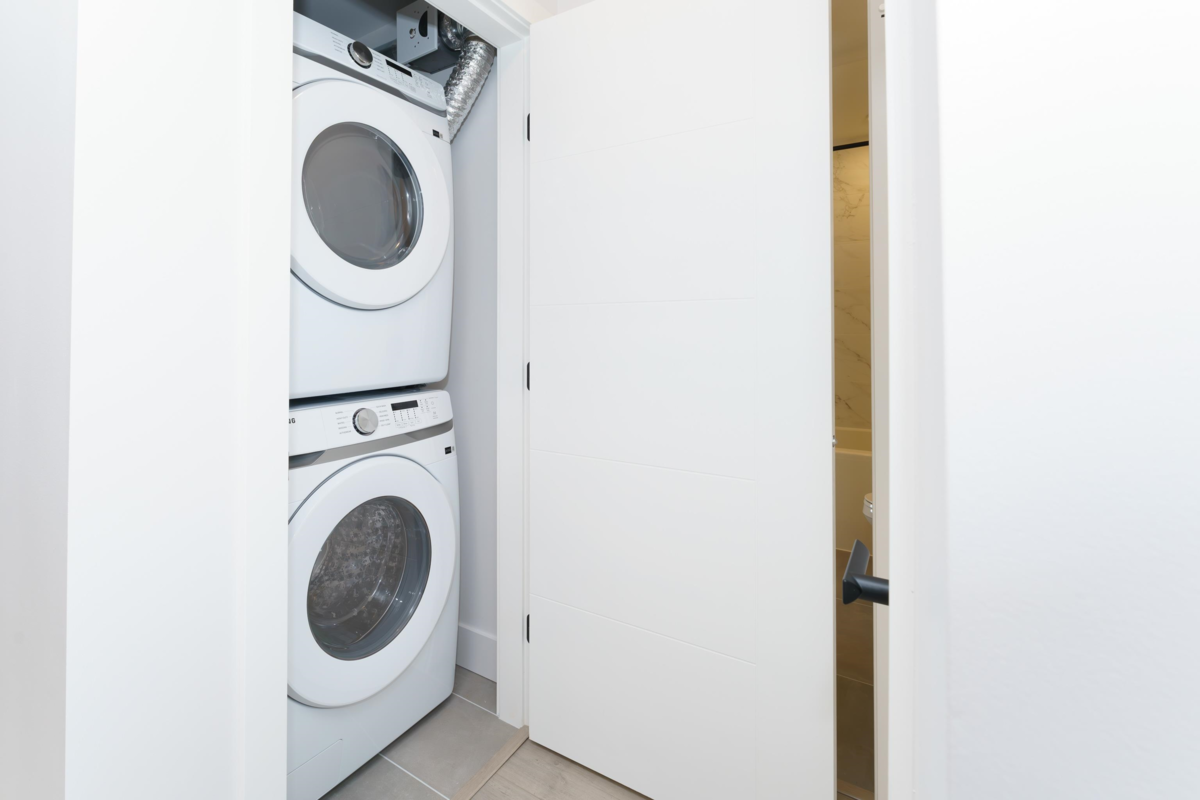 Breakfast Nook Photo of 322 13458 95 Avenue, Surrey, BC